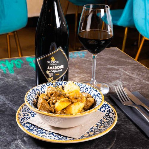 spezzatino-con-patate-e-vino