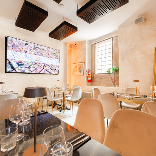 Angolo della sala superiore del Ristorante Piano Piano Bologna