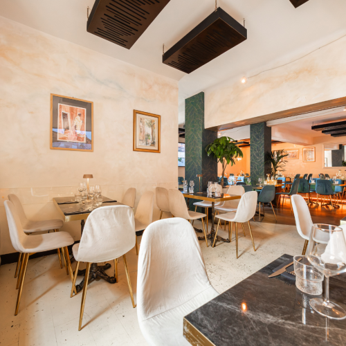 Zona della sala superiore del Ristorante Piano Piano Bologna