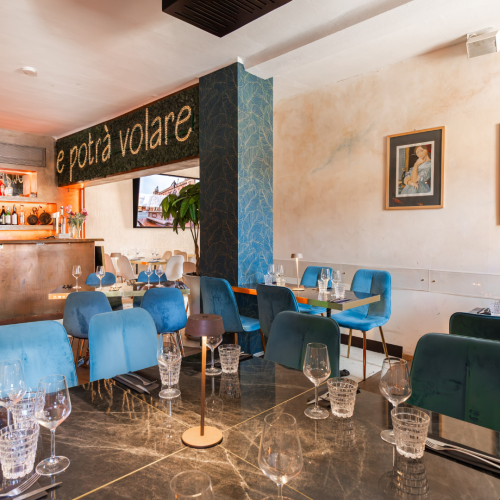 Sala superiore del Ristorante Piano Piano Bologna