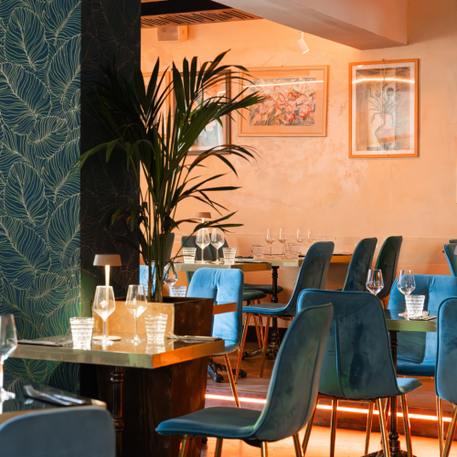 Dettaglio della sala superiore del Ristorante Piano Piano Bologna
